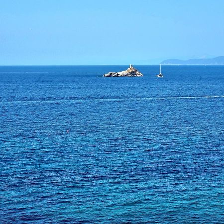 Appartamenti La Terrazza Sulle Ghiaie - Goelba Портоферрайо Экстерьер фото