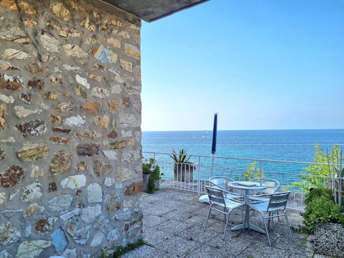 Appartamenti La Terrazza Sulle Ghiaie - Goelba Портоферрайо Экстерьер фото